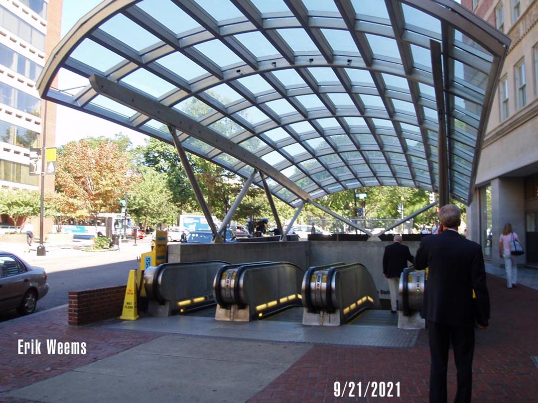 Subway Entrance Dupont Circle 19th Street