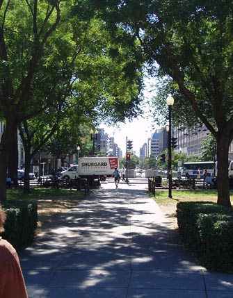 Looking up 19th street from Dupont Circle